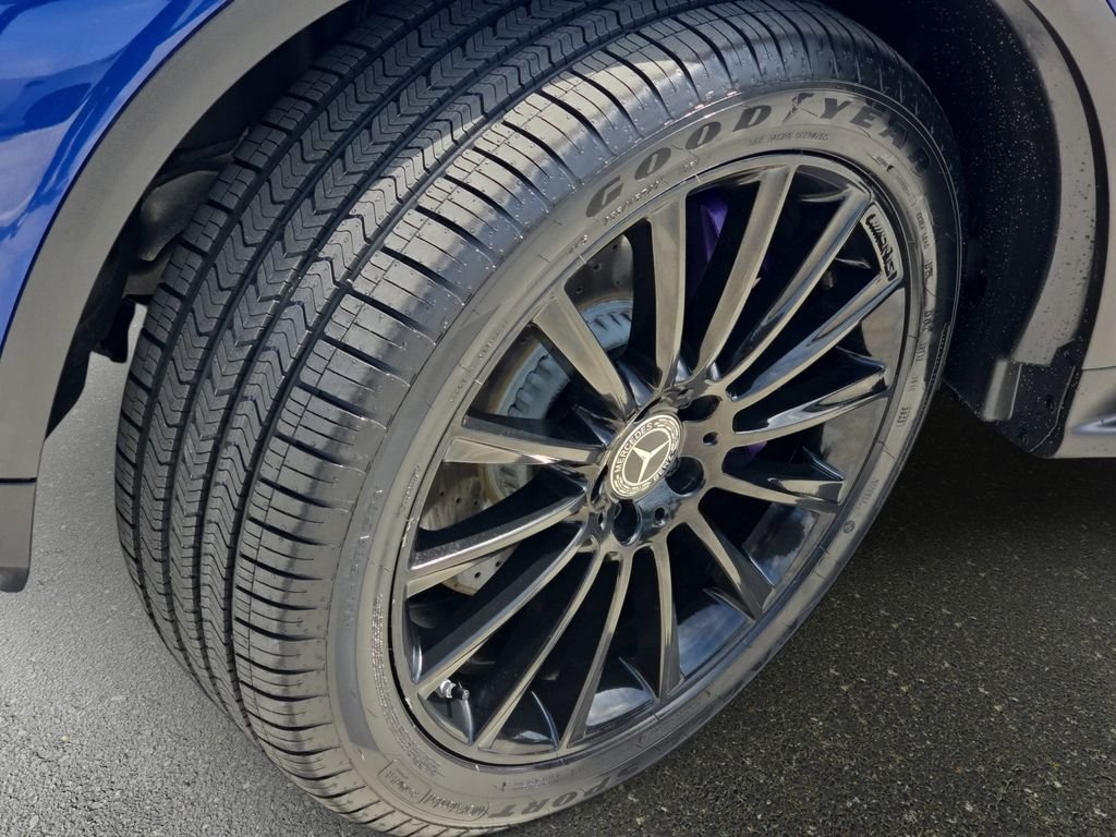 Used 2019 Red Mercedes-Benz GLC 300 Coupe image 35