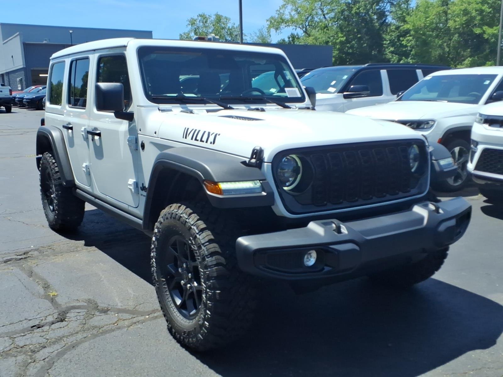 New 2026 Bright White Clear-Coat Exterior Paint Jeep Willys image 3
