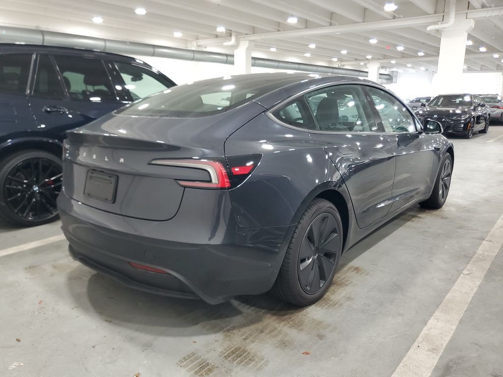 Used 2024  Tesla Base image 3