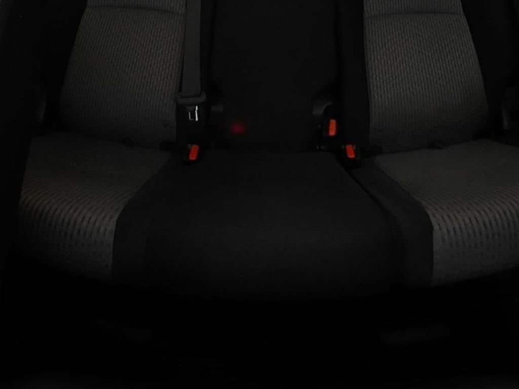 Used 2020 White Toyota SR5 image 13