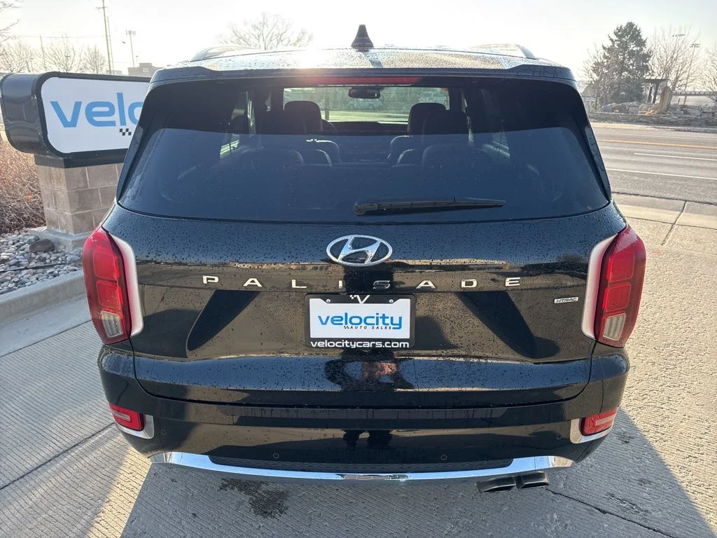 Used 2020 Black Hyundai Limited image 6