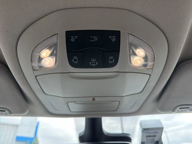 Used 2023 White Chrysler LX image 33
