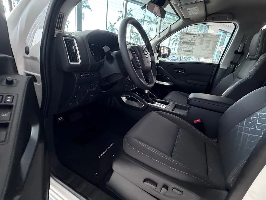 2026 Nissan Frontier SV - Photo 11