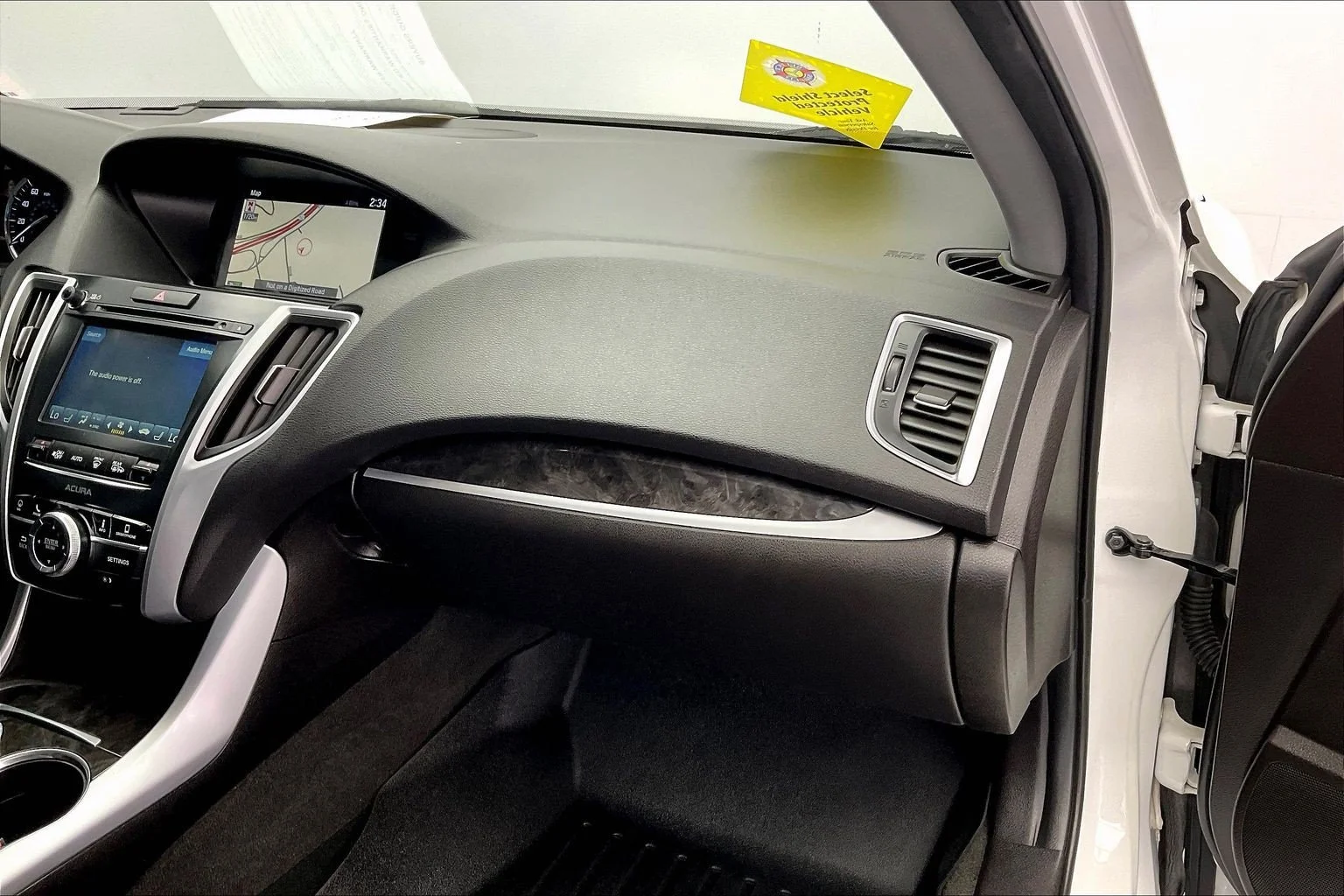 Used 2018 Bellanova White Pearl Acura 3.5L V6 image 15