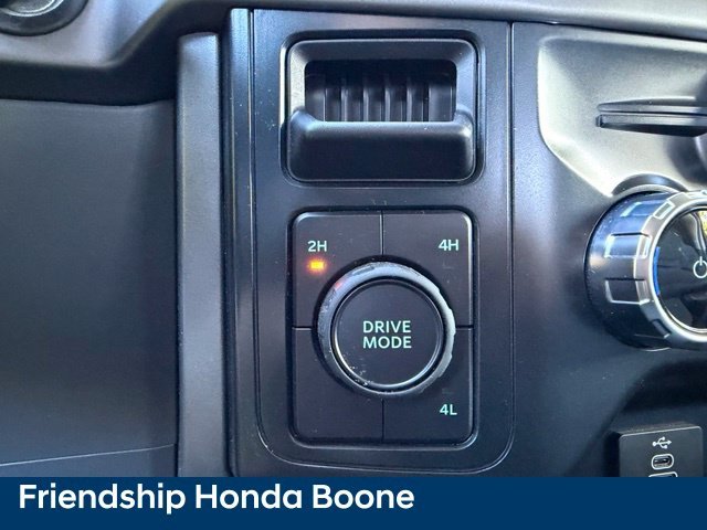 Used 2025 White Ford XLT image 25