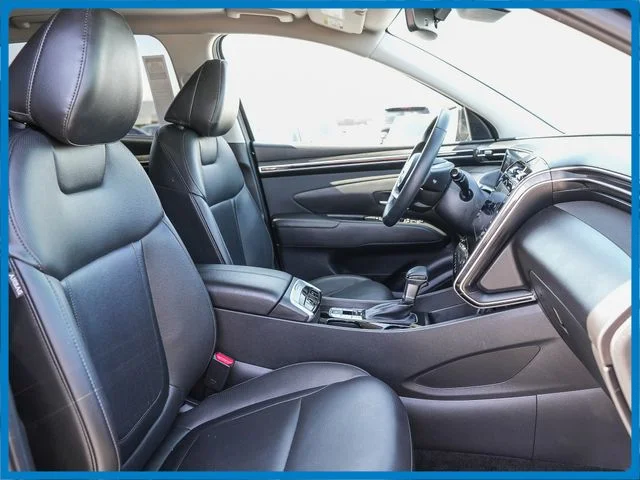 Used 2023 Black Hyundai SEL image 18