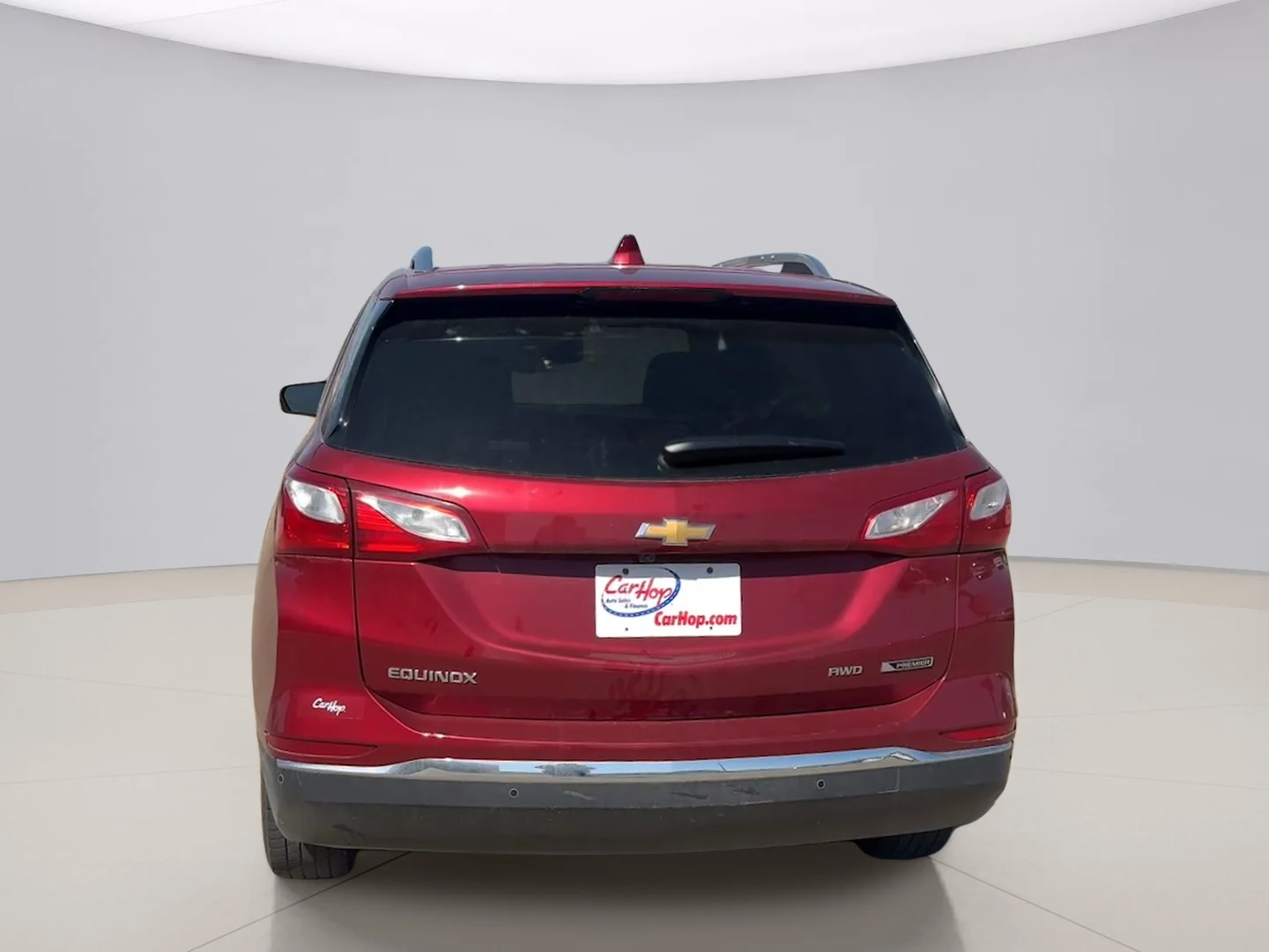 Used 2018 Red Chevrolet PREMIER image 4