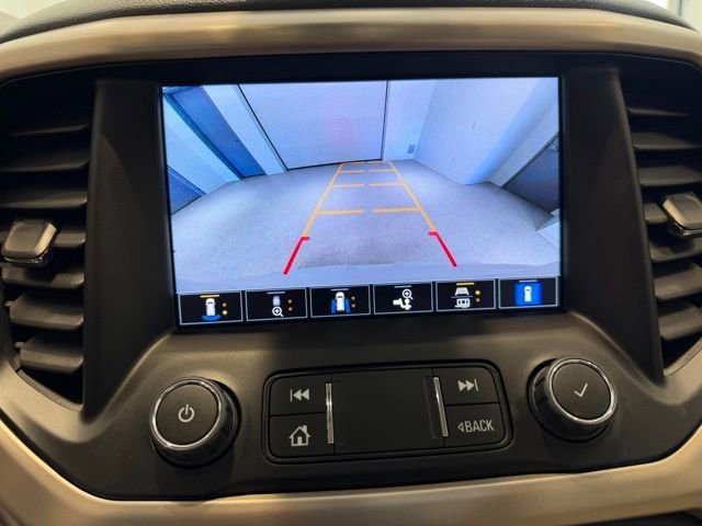 Used 2023 White Frost Tricoat GMC Denali image 29