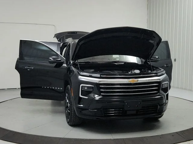 Used 2026 Black Chevrolet High Country image 10
