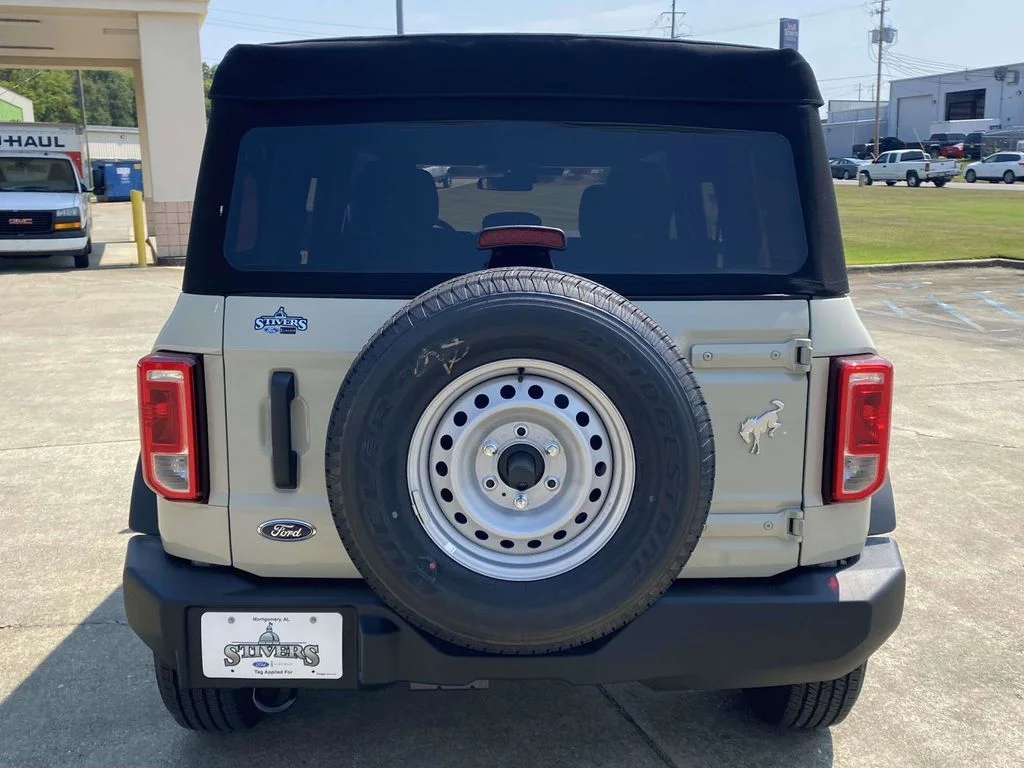 New 2025 Beige Ford Base image 4