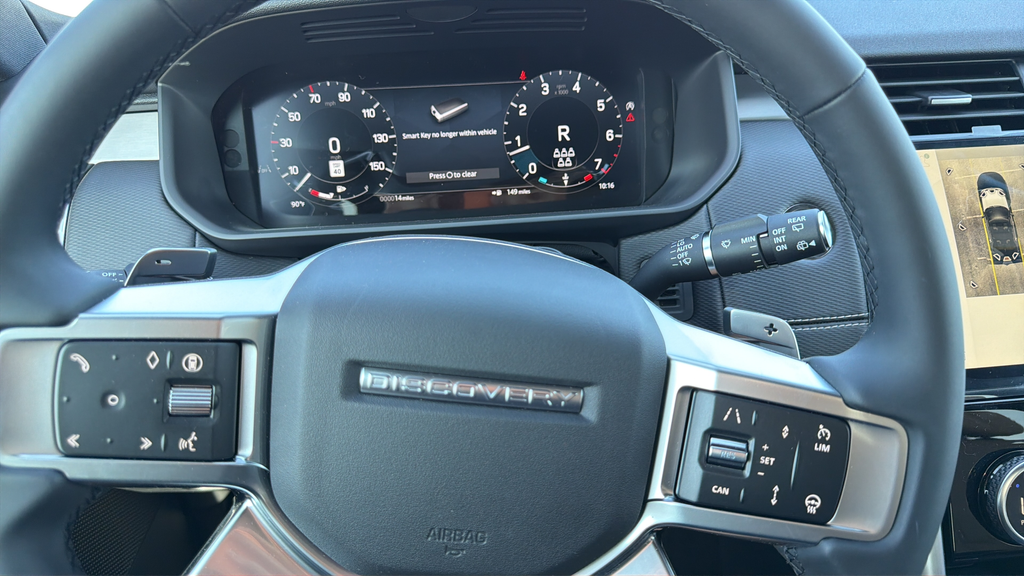 New 2026 Fuji White Land Rover Dynamic SE image 25