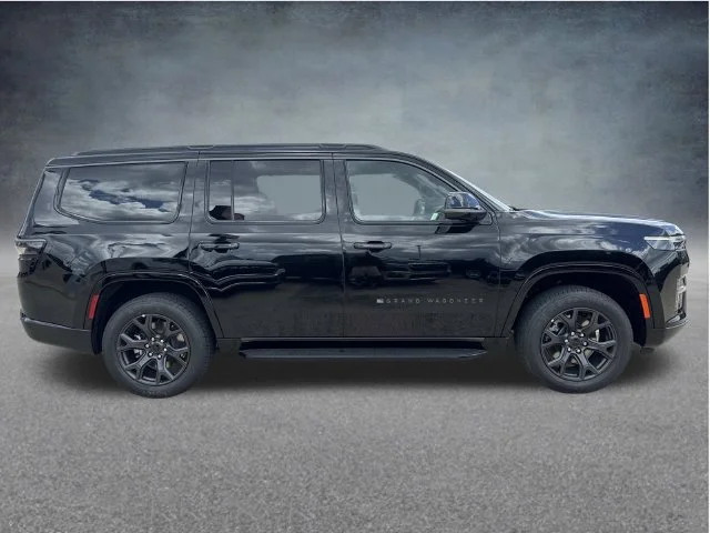 New 2026 High Gloss Black Exterior Paint Jeep Limited Altitude image 8