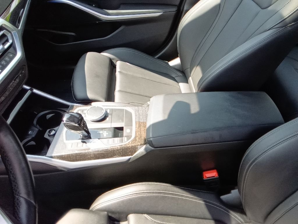 Used 2022 Mineral Grey Metallic BMW 330i xDrive image 17