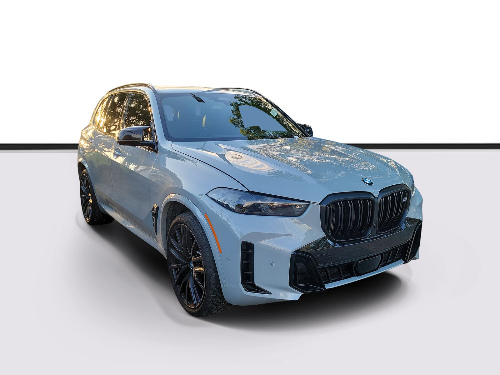 Used 2025 Brooklyn Grey Metallic BMW M60i image 1