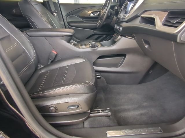 Used 2022 Ebony Twilight Metallic GMC Denali image 24