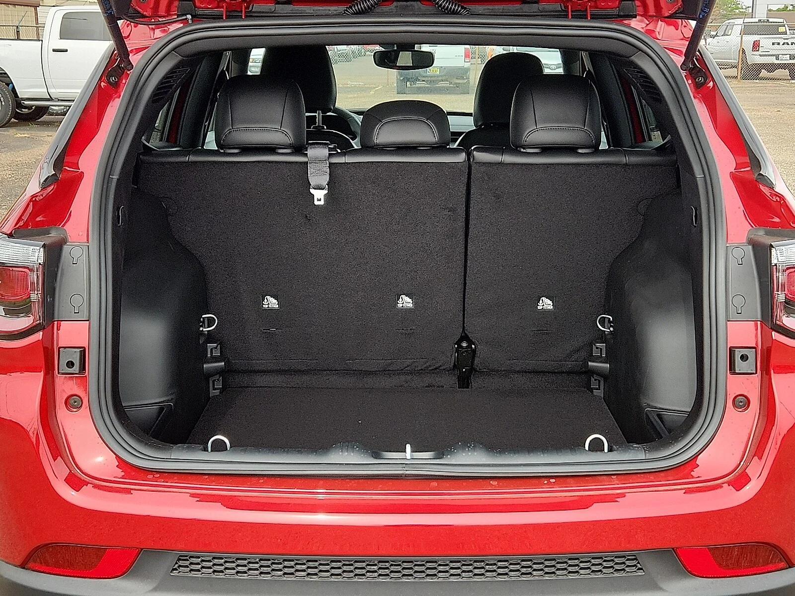 New 2026 Red Jeep LATITUDE ALTITUDE 4X4 image 9