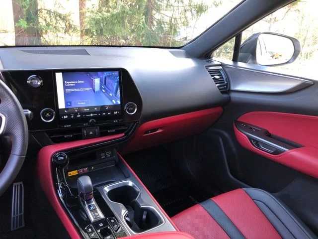 Used 2024 Ultra White Lexus 350 F SPORT Handling image 35