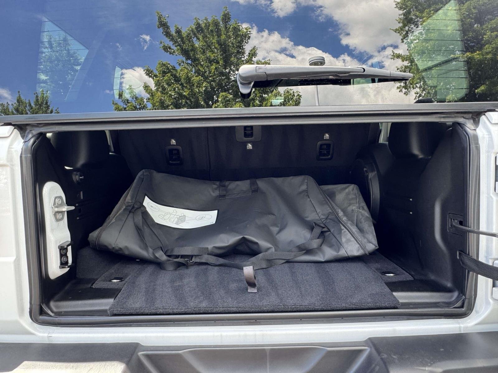 Used 2024 Bright White Clearcoat Jeep Sahara image 12