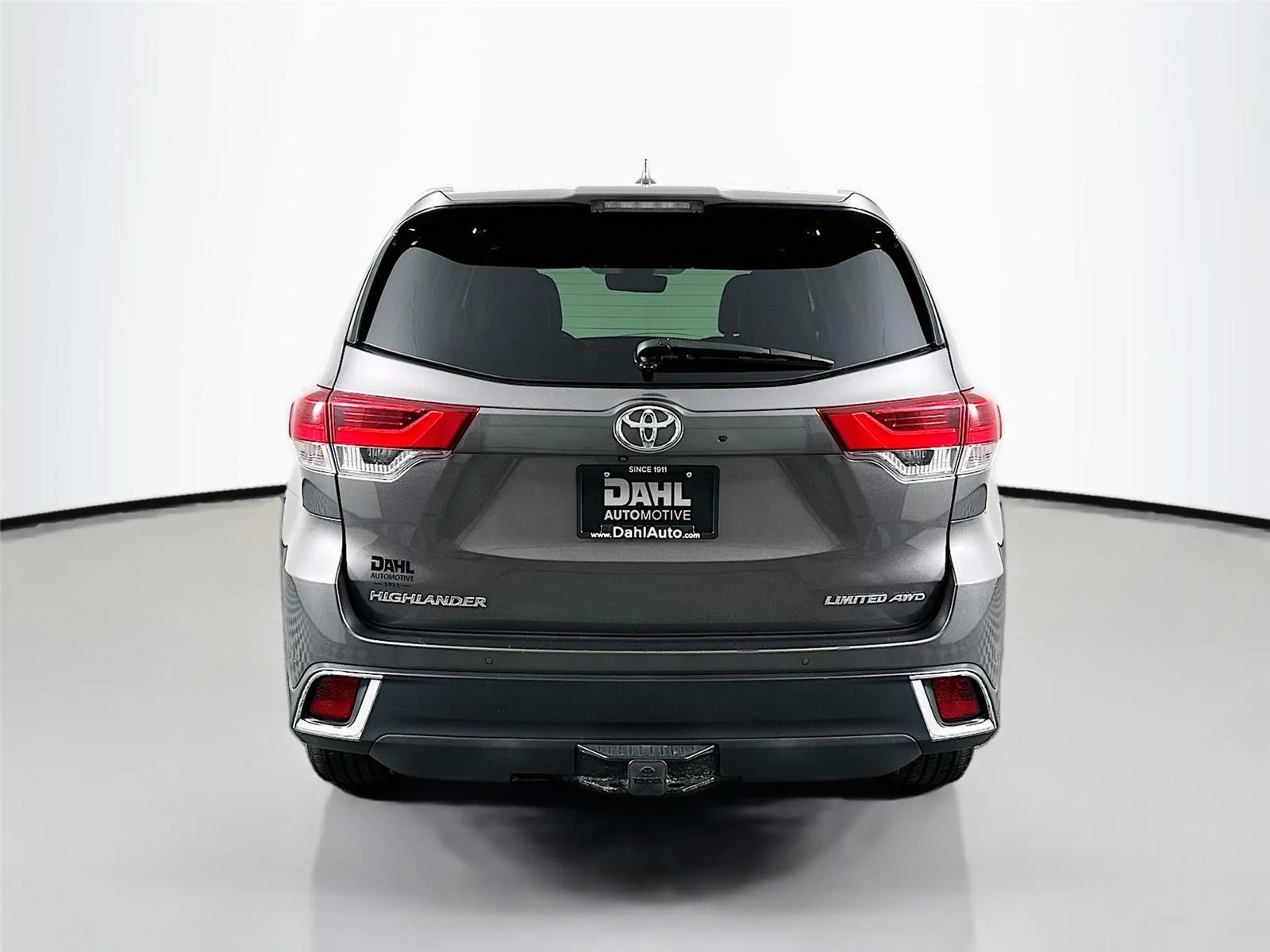 Used 2017 Predawn Gray Mica Toyota Limited image 12