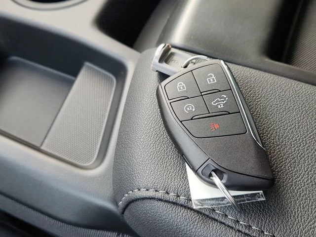 New 2026 Sterling Gray Metallic Chevrolet LT (2FL) image 34