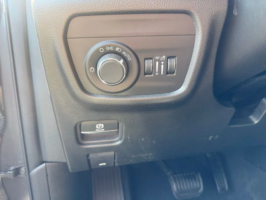 Certified Used 2024 Gray Jeep Altitude image 13