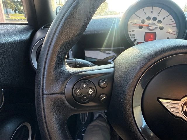 Used 2014 Black MINI Clubman image 23