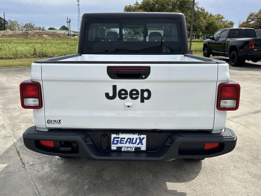 New 2026 Bright White Clear-Coat Exterior Paint Jeep Sport image 11