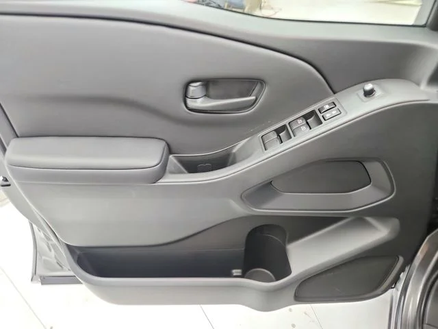 2026 Nissan Frontier SV - Photo 31