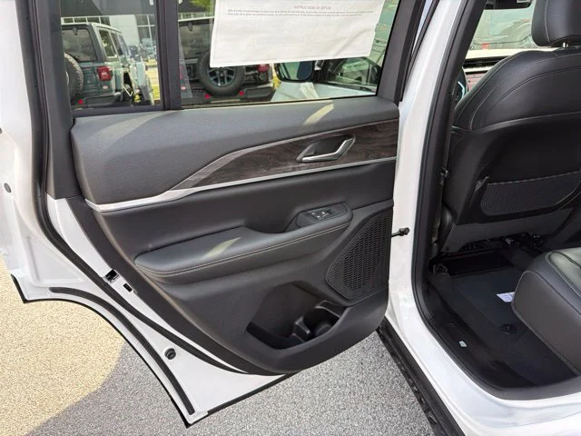 New 2026 White Jeep Altitude image 11