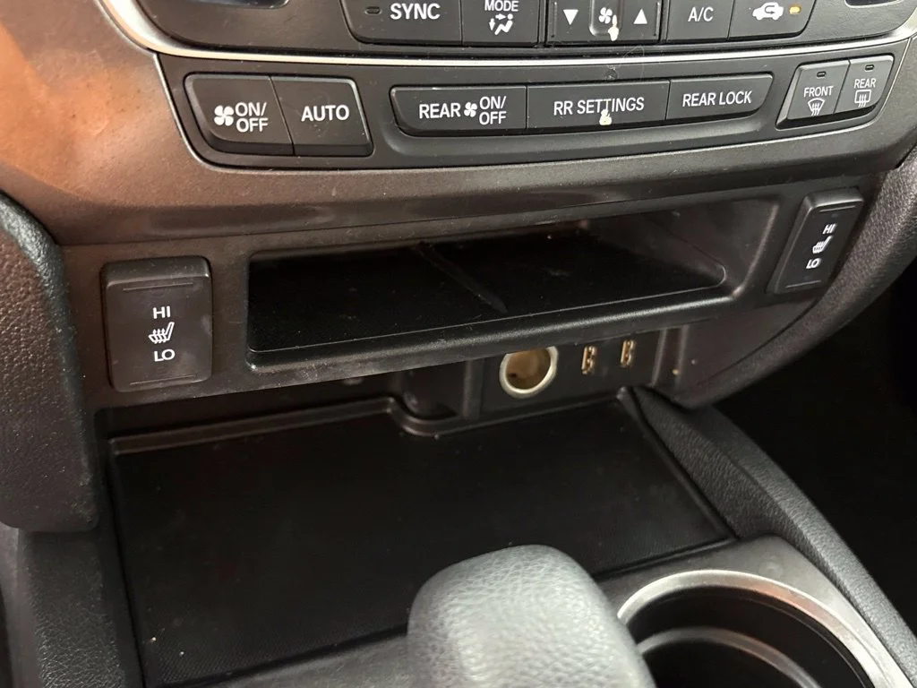 Used 2017  Honda EX-L image 39