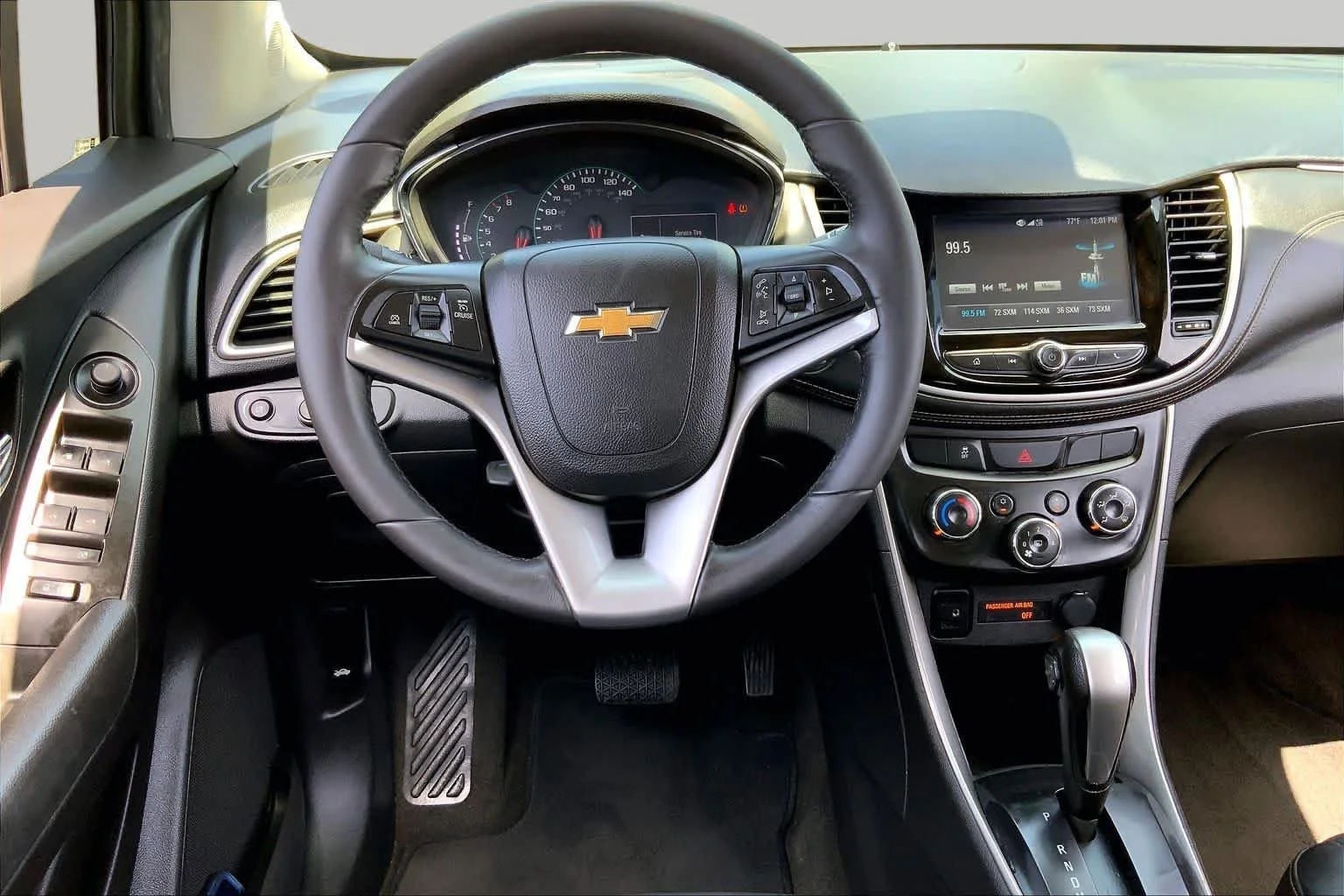 Used 2017 Silver Ice Metallic Chevrolet LT image 6