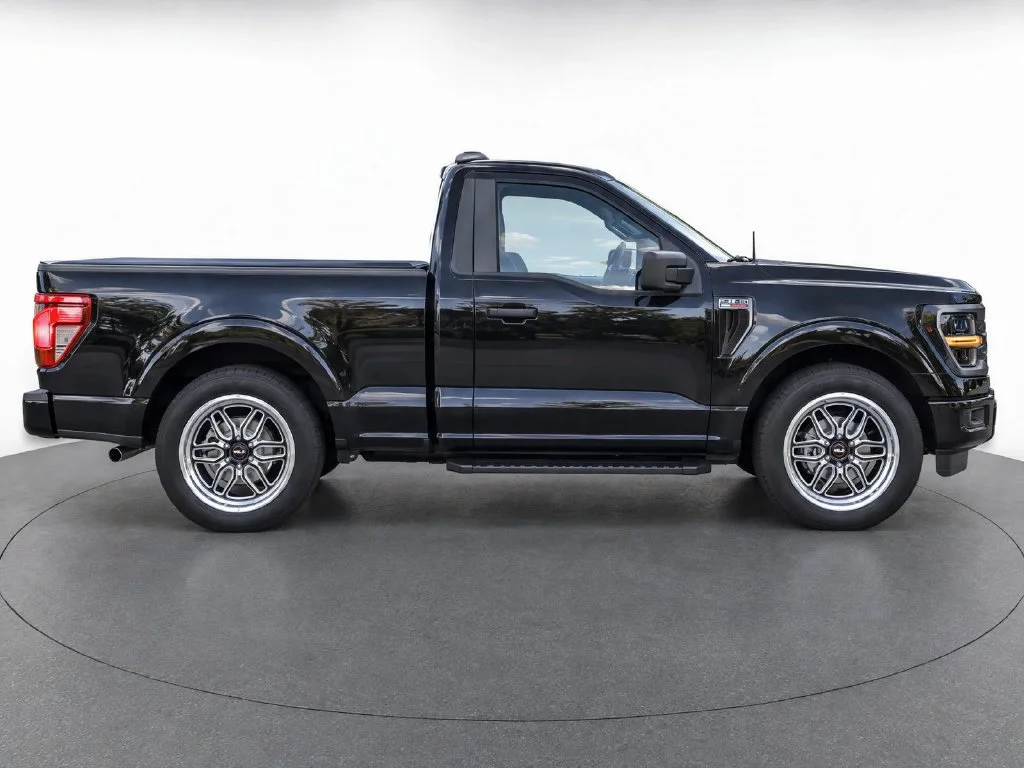 Used 2025 Black Ford XL image 6