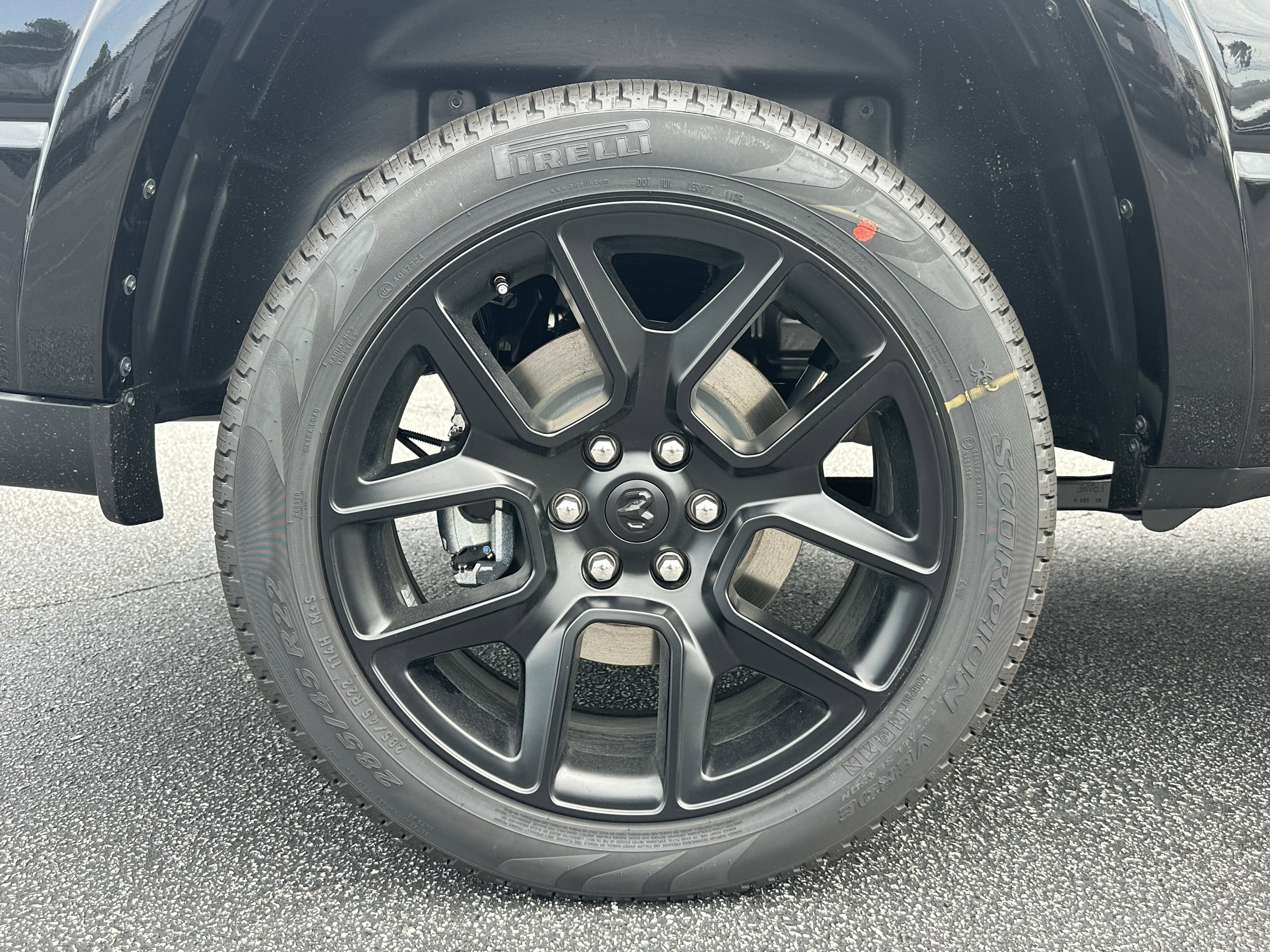 New 2026 Diamond Black Crystal Pearlcoat RAM Limited image 18