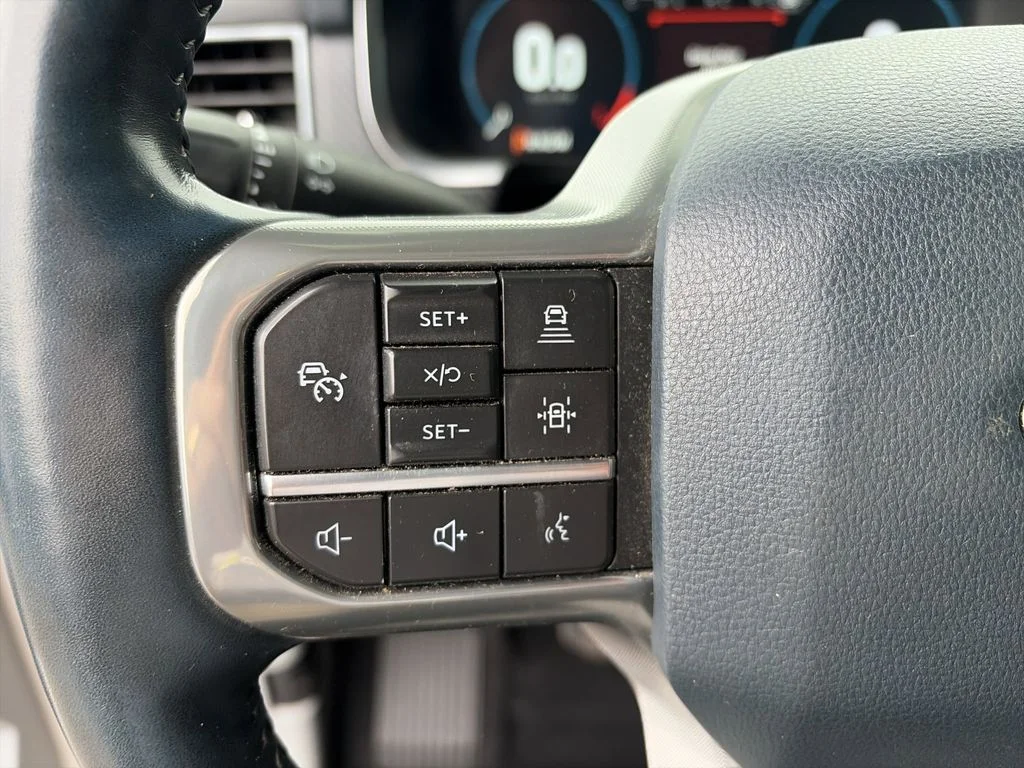 Used 2023 White Ford Limited image 20