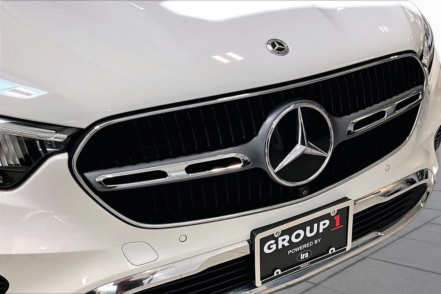 Used 2023 Polar White Mercedes-Benz GLC 300 image 30
