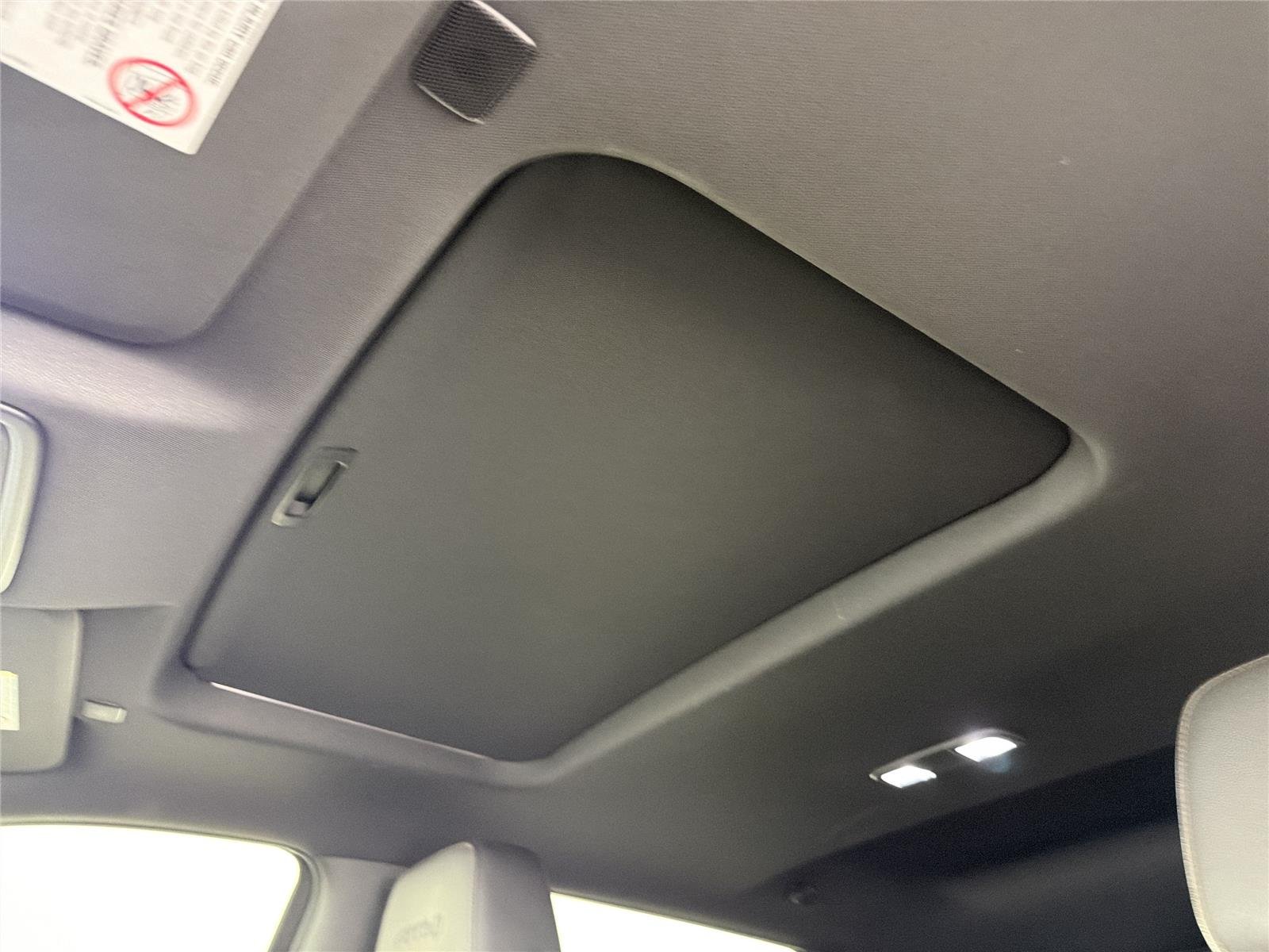 Used 2022 Summit White GMC AT4 image 35