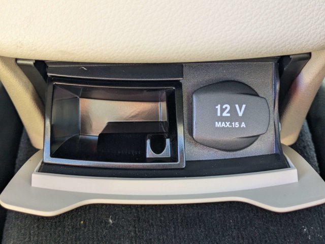 Used 2017 White Mercedes-Benz C 300 image 13