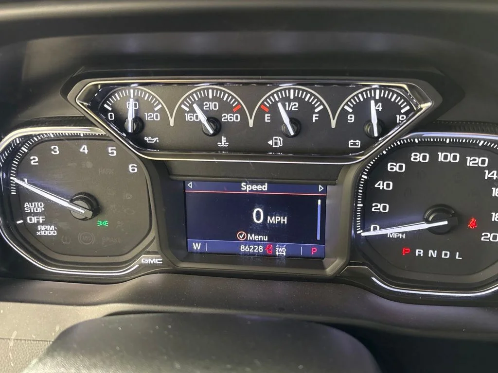Used 2020 White GMC SLT image 44
