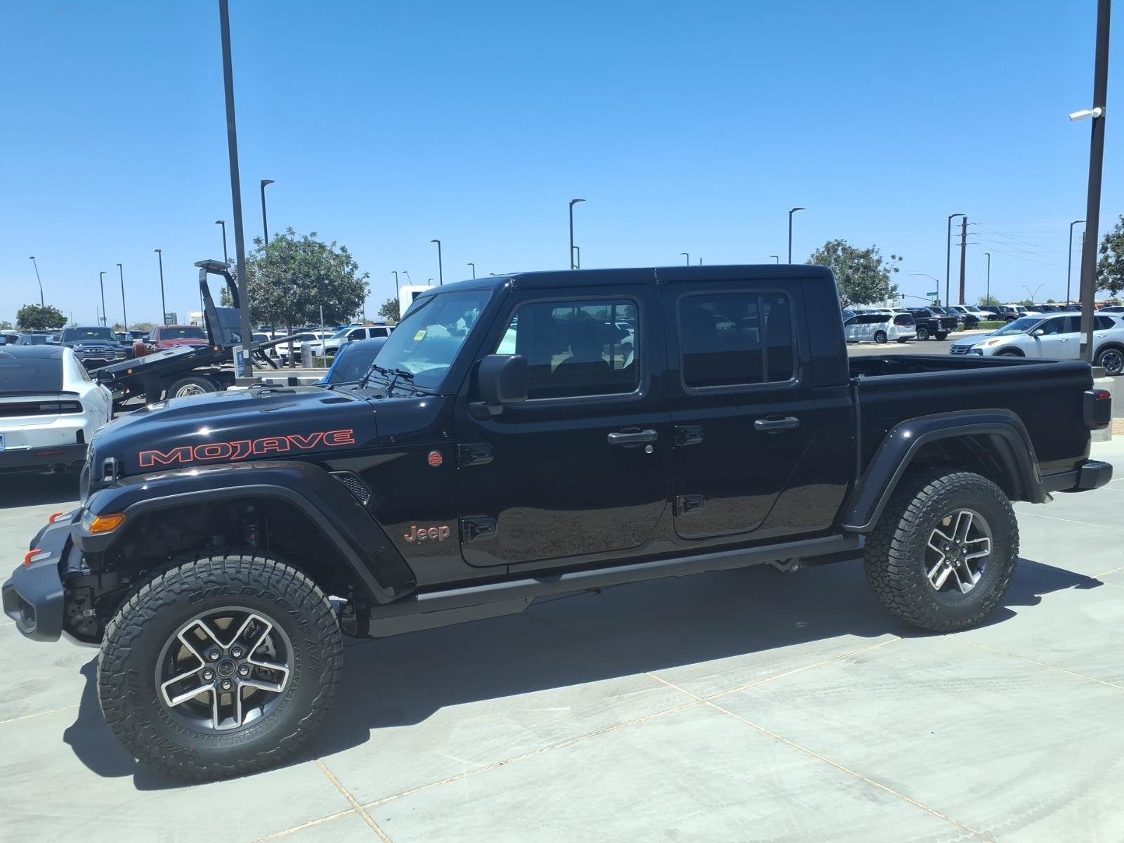 New 2026 Black Clear-Coat Exterior Paint Jeep Mojave image 3