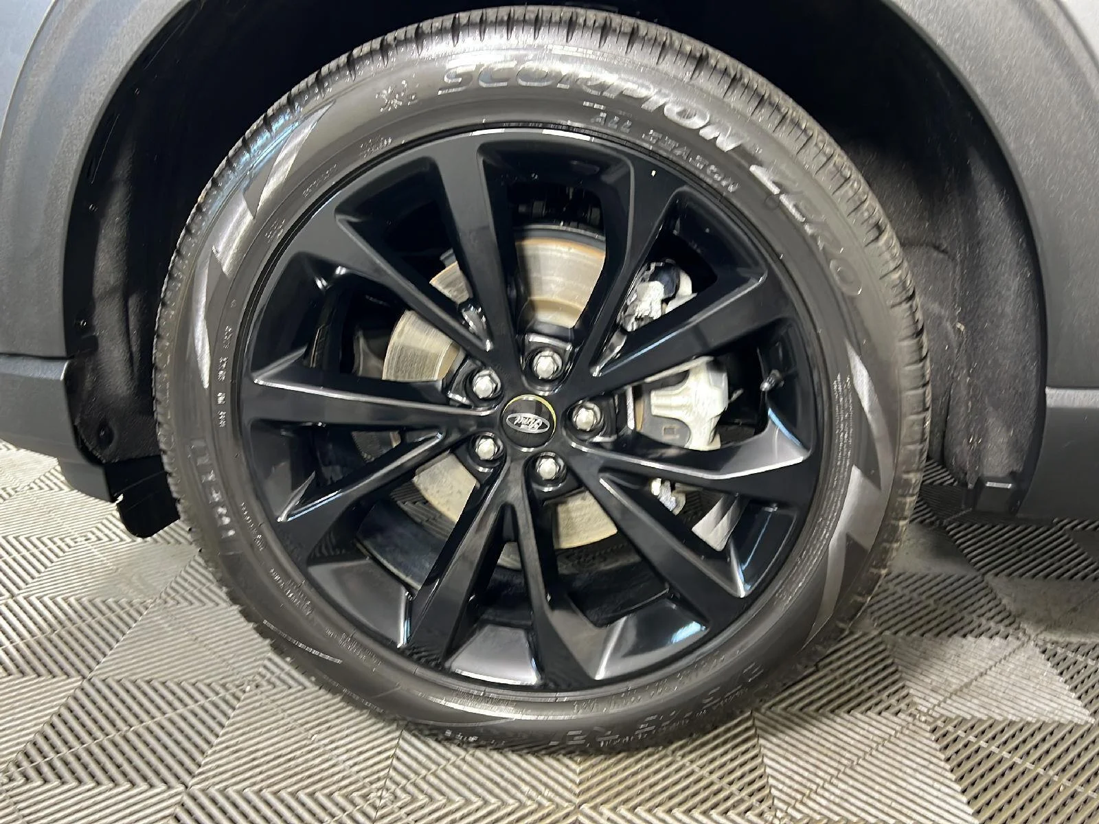Used 2025 Carbonized Gray Ford Platinum image 30