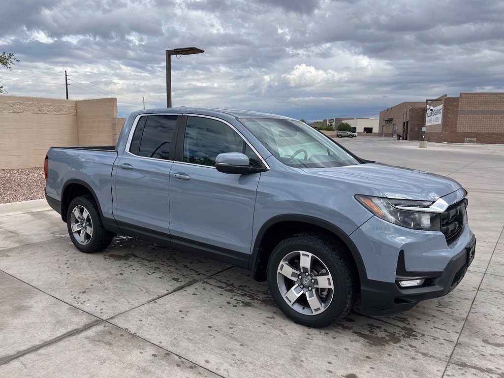 Used 2024 Gray Honda RTL image 4
