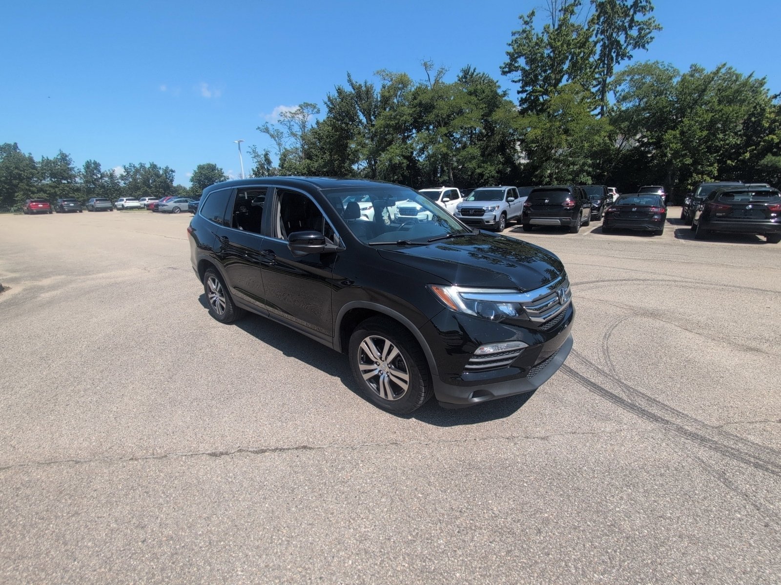 Used 2018 Crystal Black Pearl Honda EX-L image 13