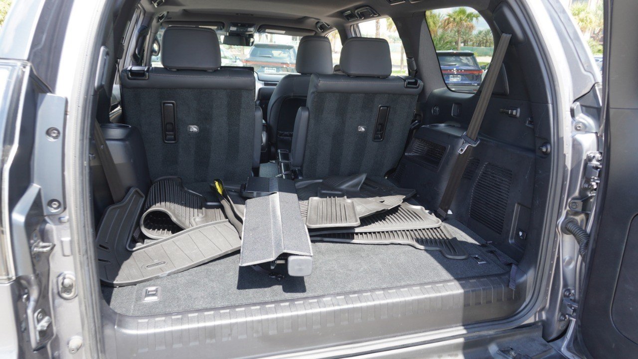 Certified Used 2023 Gray Lexus GX 460 Premium image 38