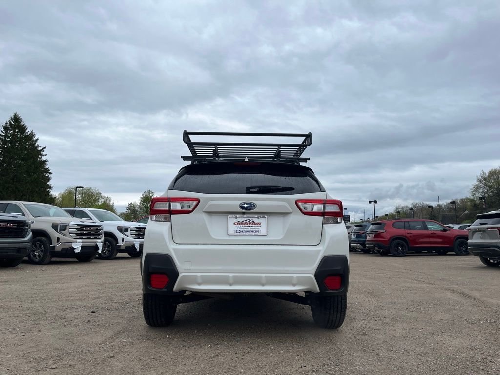 Used 2019 Crystal White Pearl Subaru 2.0i Premium image 11