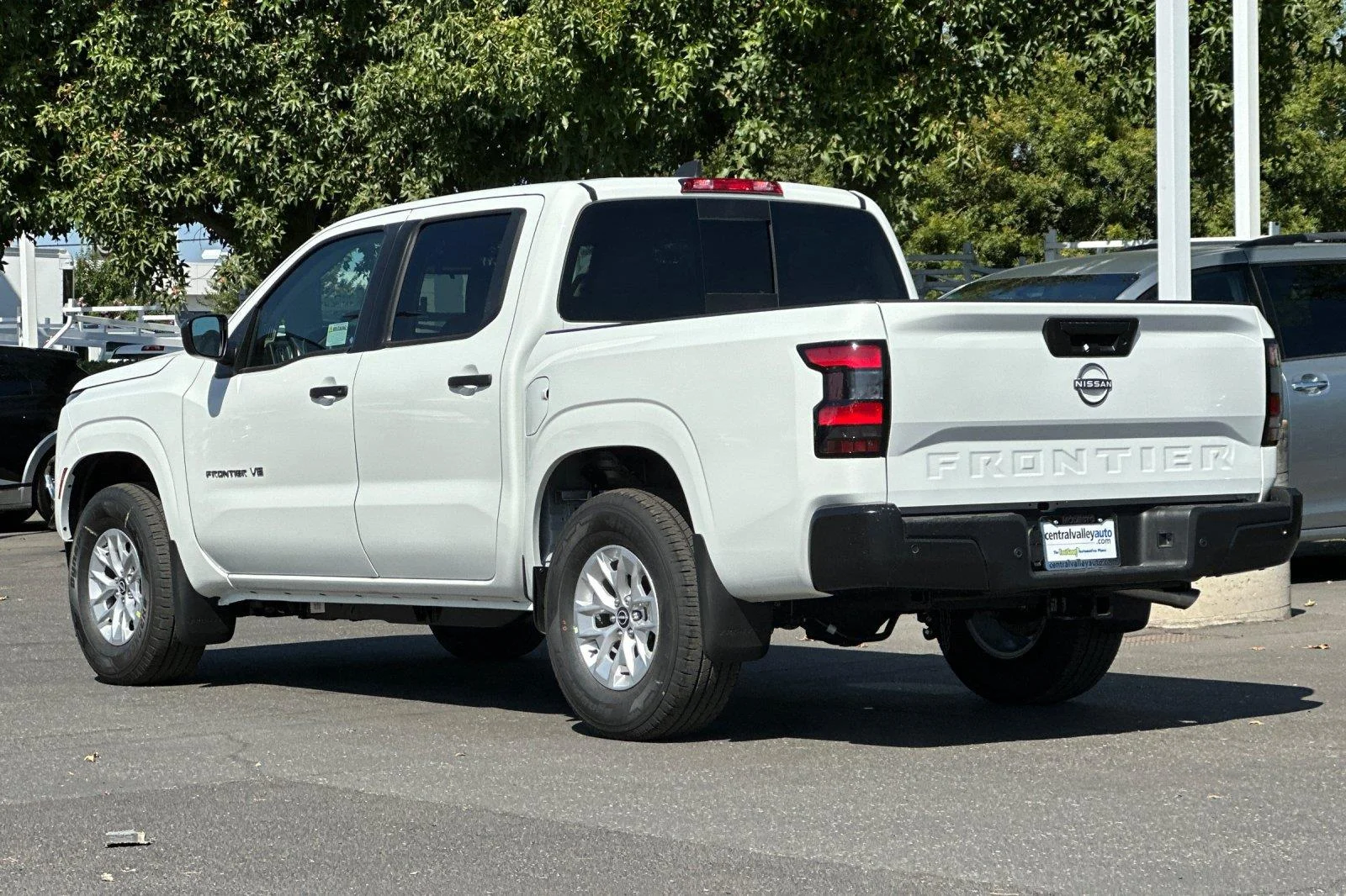 New 2027 Glacier White Nissan Crew Cab S image 5