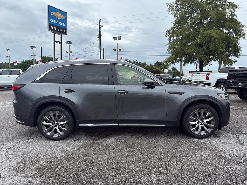 Used 2024 Machine Gray Metallic Mazda  image 4