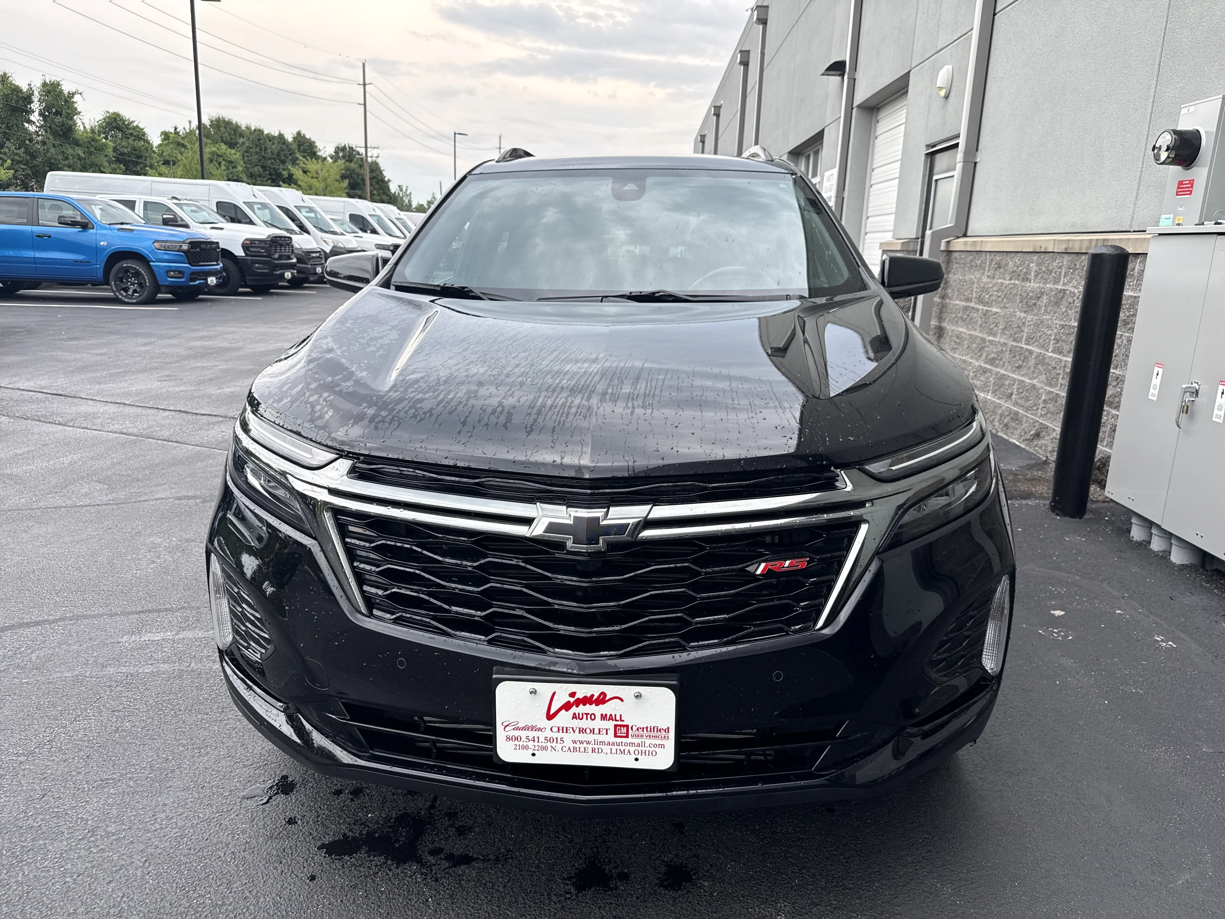 Used 2022 Mosaic Black Metallic Chevrolet RS image 8