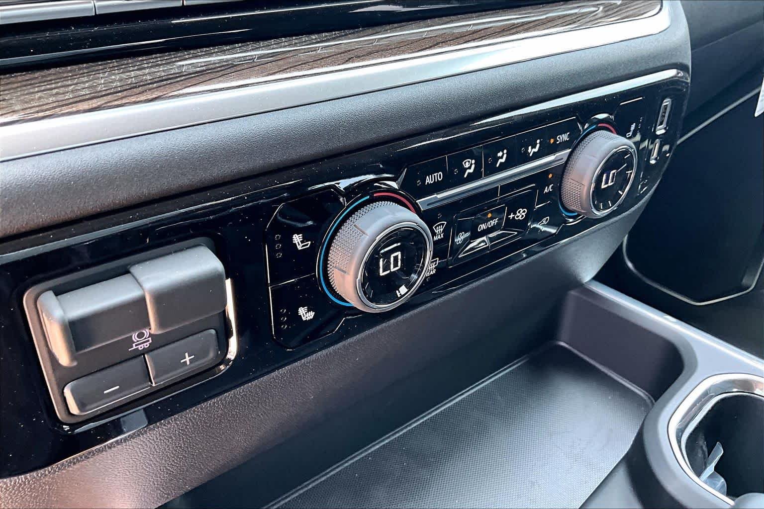 2026 Chevrolet Silverado 1500 RST - Photo 18