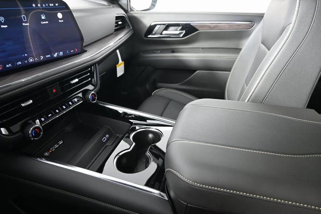 2026 Chevrolet Suburban Premier - Photo 33
