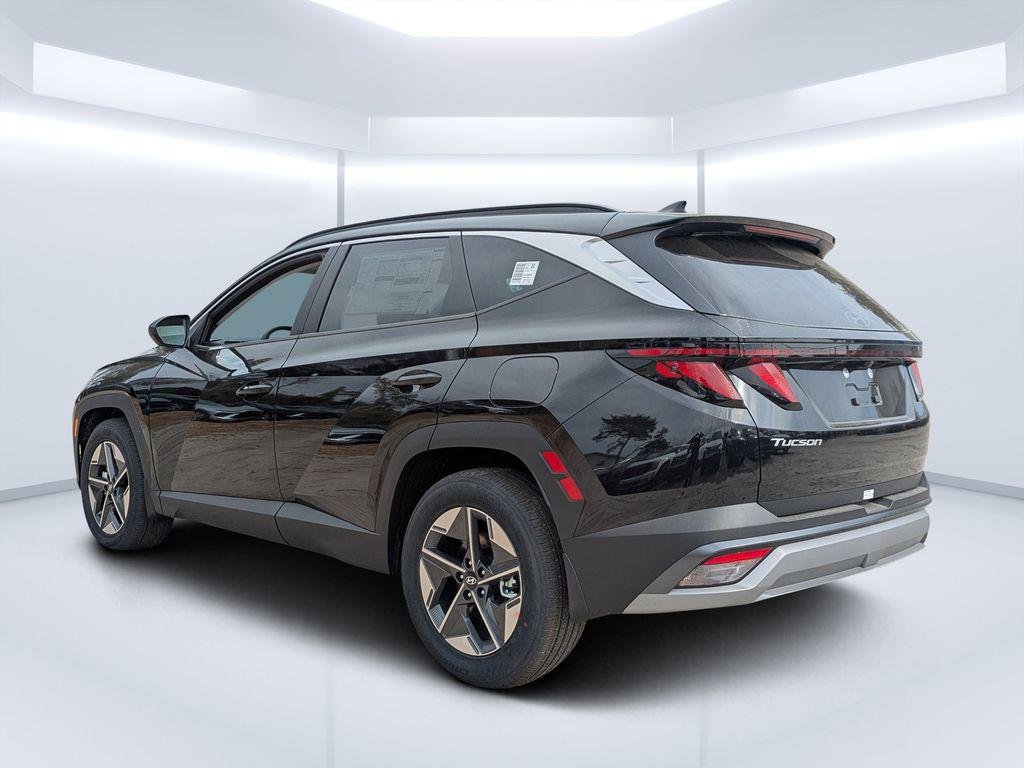 New 2026 Black Hyundai SEL FWD image 5
